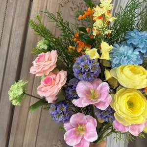 Arreglo de Hortensias Artificiales para Decoración de Ventanas de Centros Comerciales, Restaurantes y Exteriores para Graduaciones - Product Image 3