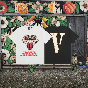 T-shirt estiva da uomo V LONE in 100% cotone 210gsm, casual, con stampa a tema, traspirante, a maniche corte - Product Image 2