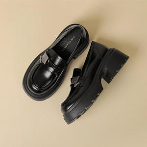 Zapatos de Mujer con Plataforma, Estilo Británico, Diseño de Calavera, Color Negro, Cuero Ligero, Entrega Rápida, Primavera 2025 - Product Image 1