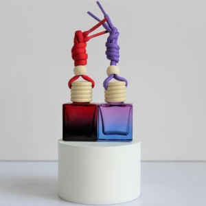 Grosir botol parfum gantung mobil warna-warni, penyebar penyegar udara 10ml kosong bening dengan tutup kayu dan tali warna-warni - Product Image 2