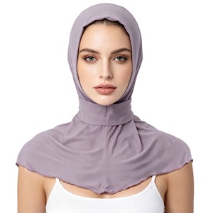 Venta al por mayor de fábrica: Nuevo y práctico turbante de poliéster con diseño de botón en la barbilla para mujeres musulmanas, hiyab instantáneo Hegira para mujeres malayas e indonesias. - Product Image 5