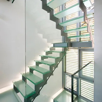 Style contemporain poli en forme de Z marche en bois de chêne avec lumières led escalier flottant avec garde-corps