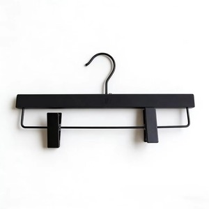 Cintres en <span class=keywords><strong>bois</strong></span> personnalisés haut de gamme avec pinces antidérapantes, gain de place, légers, recyclés, écologiques, à un seul niveau, pour vêtements et salon - Product Image 1