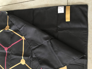 Asciugamani Sportivi Personalizzati in Microfibra Ecologici, Super Assorbenti e ad Asciugatura Rapida, con Logo Personalizzato e <span class=keywords><strong>Tasca</strong></span> - Product Image 3