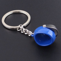 Porte-clés stéréo en métal pour casque de moto, avec logo personnalisé, breloques pendentifs pour souvenirs touristiques et cadeaux promotionnels