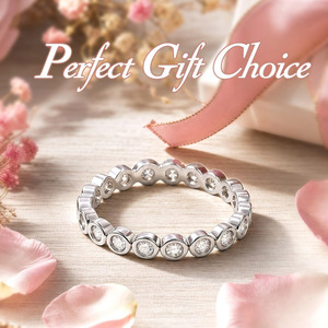 Anillo apilable de eternidad de moissanita personalizado para mujer, chapado en oro blanco de 18 quilates, engaste de bisel, banda de eternidad completa delicada, color D, VVS1 - Product Image 3