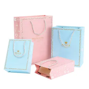 Bolsita de cartón de lujo para joyería, bolsas de regalo de boutique laminadas, pequeñas y personalizadas