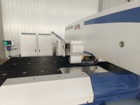 Prensa Punzonadora Hidráulica CNC para el Procesamiento de Chapa Metálica