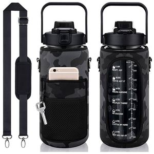 Bouteille d'eau de 2 L avec marqueur de temps motivant, sangle de transport portable, porte-gobelet et housse de protection – Vente chaude directe usine, personnalisable - Product Image 1
