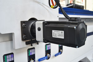 เครื่องจักรเราเตอร์ <span class=keywords><strong>CNC</strong></span> ความเร็วสูงลงชื่อ A2- 2040เครื่องแกะสลักไม้<span class=keywords><strong>3</strong></span>แกน <span class=keywords><strong>CNC</strong></span> เราเตอร์ไม้ - Product Image 5