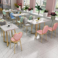 Meubles de restaurant personnalisés à succès, table et chaises en métal doré, ensembles de salle à manger, canapé en hêtre pour café