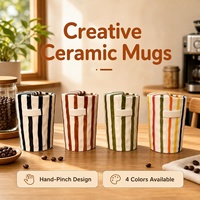 Mug en céramique à rayures verticales ondulées de 380 ml, tasse à café texturée irrégulière, mug artisanal pour la maison, le café, vente en gros, logo personnalisé