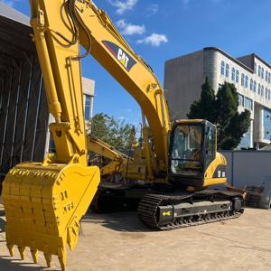 รถขุดตีนตะขาบ Caterpillar 320CL สำหรับงานขุดดิน ขุดร่อง และก่อสร้างถนน พร้อมเครื่องยนต์ทรงพลังและระบบช่วงล่างที่ทนทาน - Product Image 5