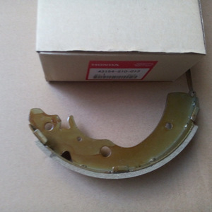 Plaquettes de frein à tambour Honda 43154-S10-013 semi-métalliques, pièce de rechange arrière - Product Image 3