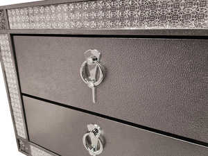 Table de chevet moderne style glamour, écologique, avec poignées en nickel, pieds coniques, garniture en acrylique, finition grise, meubles de chambre à coucher - Product Image 4