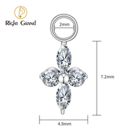 Grand ASTM F136 jimat bintang empat titik CZ halus Titanium untuk anting-anting Huggie melingkar menjuntai telinga liontin berbentuk bunga cantik
