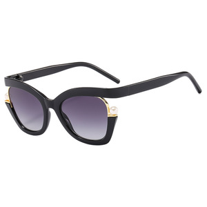 <span class=keywords><strong>2023</strong></span> Trend Classic Pearl gafas <span class=keywords><strong>de</strong></span> sol <span class=keywords><strong>de</strong></span> lujo gafas <span class=keywords><strong>de</strong></span> sol <span class=keywords><strong>para</strong></span> damas <span class=keywords><strong>moda</strong></span> UV400 tonos lunette <span class=keywords><strong>DE</strong></span> SOLEIL logotipo personalizado al por mayor - Product Image 1