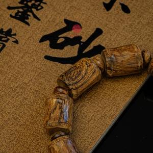 Bracelet de perles de bambou en bois d'agar vieilli de qualité supérieure, taille grande, bois d'Oud naturel, bijoux Feng Shui faits à la main - Product Image 3