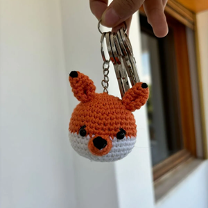 Porte-clés en peluche amigurumi fait main, petit prince renard, crochet, breloque pour sac, jouet animal mignon, cadeau pour enfants, vente en gros - Product Image 3
