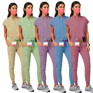 Personalizado cuello en V Hospital uniformes enfermería Tops <span class=keywords><strong>Jogger</strong></span> pantalones uniforme mujeres quirúrgico enfermera Scrub trajes uniforme médico manga corta - Product Image 1