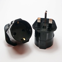Adaptateur de voyage universel 13A 250V avec double prise EU 2 broches et UK 3 broches, sûr pour une utilisation quotidienne, chargeur portable tout-en-un