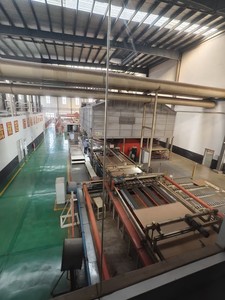 Direkt vom Hersteller Hochwertige E1-Klasse MDF-Platten mit Niedrigem Formaldehydgehalt 0,8-25mm Verschiedene Größen für Möbel & Dekoration - Product Image 3