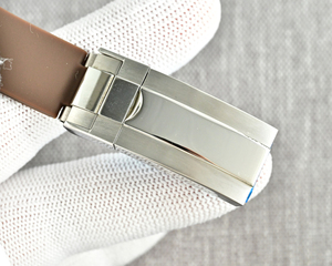 Lancement du Nouvel An 2026. Fabriqué en acier de haute qualité. Avec une lumière nocturne extrêmement puissante. Montre mécanique haut de gamme pour hommes - Product Image 5