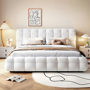Cama tapizada en crema de felpa | Cama Sherpa de lujo neutral para un dormitorio acogedor - Product Image 3