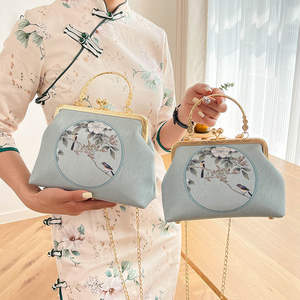 Bolso Cheongsam Estilo Chino, Regalo para Mamá o Abuela, Bandolera Hanfu Vintage de Cuero Genuino con Estampado Floral y de Aves, Bolso de Nailon para Mujer - Product Image 1