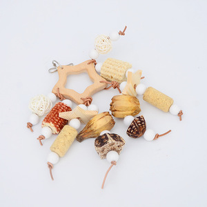 Groot pioenroos vogel speelgoed papegaai kauwspeelgoed natuurlijk multicolor hangend houten vogelspeelgoed met snavelvijzel voor parkieten & tijgerhuidvogels - Product Image 3