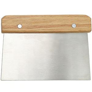 Racloir de cuisine Chef Season Show en acier inoxydable avec manche en bois épaissi pour la pâte à pâtisserie, les gâteaux et la farine - Product Image 1