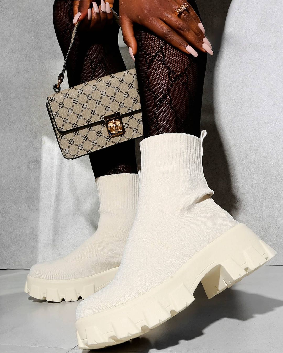 sock shoes running chunky platform shoes winter sneaker autumn knitted ankle womens motorcycle sports tennis martens boots