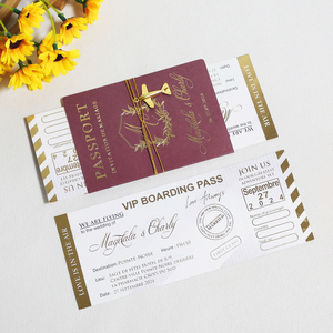 Invitation de <span class=keywords><strong>mariage</strong></span> et <span class=keywords><strong>carte</strong></span> <span class=keywords><strong>d</strong></span>'<span class=keywords><strong>embarquement</strong></span> personnalisées en or et bordeaux avec <span class=keywords><strong>d</strong></span>écoration <span class=keywords><strong>d</strong></span>'avion et poche - Product Image 3