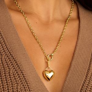 Collar de nicho transfronterizo para personas mayores, estilo Hip-Hop europeo americano, con colgante de oro real de 18K y cadena de clavícula de acero de titanio, fabricado al vacío en horno. - Product Image 2