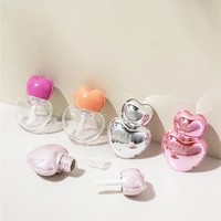 Nouveaux tubes de gloss à lèvres en plastique en forme de cœur de 7 ml avec bouchon à vis, emballage mignon, cosmétiques liquides, gloss personnalisé avec logo privé