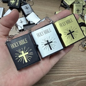 <span class=keywords><strong>Mini</strong></span> <span class=keywords><strong>Coran</strong></span> <span class=keywords><strong>Porte</strong></span>-clés Islamique Or/Argent Carré Portable pour Femmes Hommes Sac à Main Pendentif Portefeuille <span class=keywords><strong>Porte</strong></span>-clés Accessoires Musulmans - Product Image 3