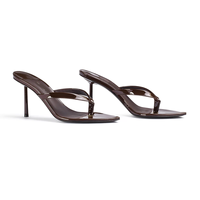 Mules 2026 en cuir vert laminé à talon moyen, style habillé, chaussures de marche pour femme