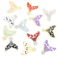 Pendentif queue de sirène émaillée mouchetée en alliage doré, motif aileron de baleine, pour décoration de mariage sur le thème de l'océan et de la plage