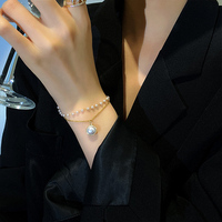 Échantillon gratuit personnalisé double couche petite taille papillon perle d'or lettre amour perle fleur bracelet mode bracelet