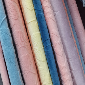 Échantillon Gratuit Tissu Polaire Velours 100% Polyester Recyclé Effet Brûlé, Velboa Velours Cristal, Tissu Peluche Imitation Fourrure pour Jouets - Product Image 1