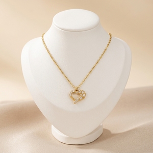 Set di Gioielli in Acciaio Inossidabile Dorato con Cuore: Collana, Bracciale e Orecchini con Pavé di Zirconi, Catena a Cavo Mezzo Aperto a Cuore, Gioielli da Donna, Ingrosso, Personalizzato OEM - Product Image 3