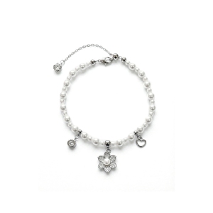 [Hong Kong International Jewellery Show ]Ethereal Spring-Inspired Narcissus Themed Statement <b>Bracelet</b> with Swarovski Pearls - Product Image 1
