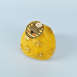 Vente en gros de bougies en cire d'abeille personnalisées, design unique en relief 3D, fabrication OEM ODM - Product Image 1
