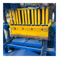 Machine industrielle QT4-26 multi-tension pour la fabrication de blocs de pavé, de bordures et de dalles creuses, moulage par vibration, stable et silencieuse