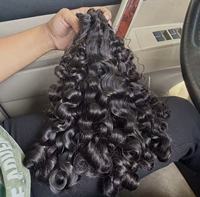 Cheveux naturels non traités, lots de cheveux bouclés birmans bruts, cheveux indiens bruts bouclés, extensions de cheveux bruts, cheveux bruts cambodgiens, cheveux bruts vietnamiens