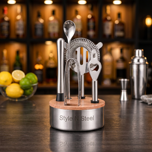 Juego de Herramientas de Bar Modernas de Acero Inoxidable, Kit Mezclador de Cócteles con Base de Madera para Bar en Casa - Product Image 1