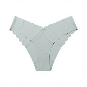 Culotte de bikini sans couture pour femme, bord ondulé festonné, en soie glacée, invisible, taille basse, respirante, pour le sport - Product Image 1