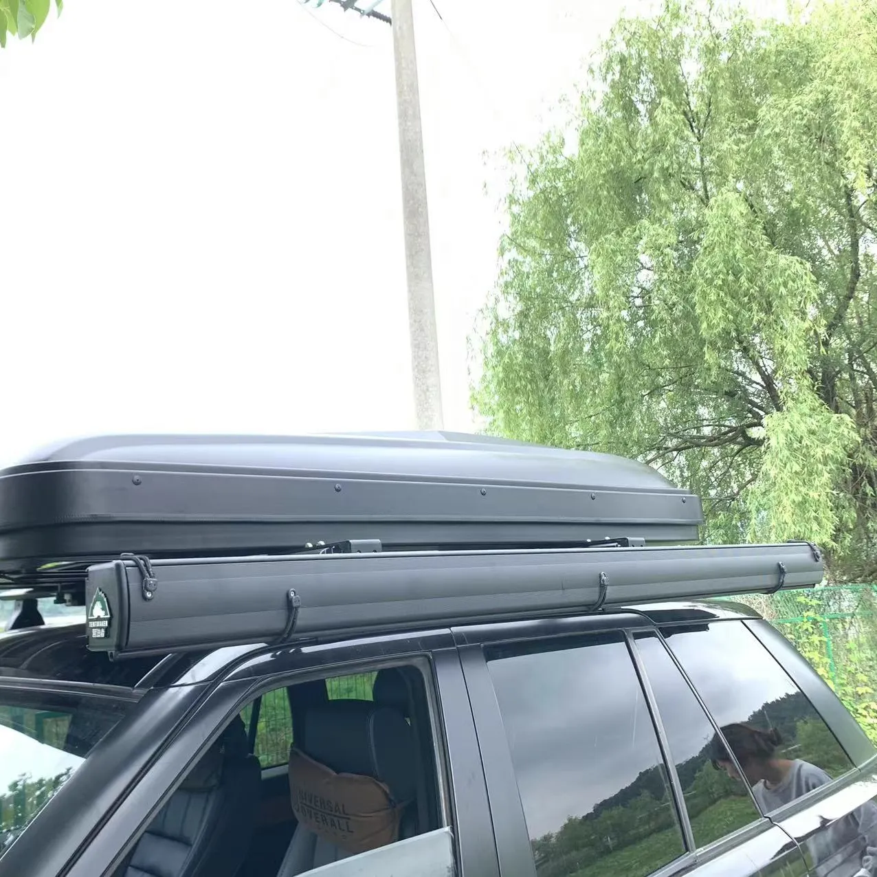 Free Sample Car Side Retract Awning For Camping With Aluminum pole awning for car