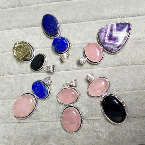 Premium Quality Vintage Twin Pendant Jewelry Natural Gemstone <b>Rose</b> Quartz <b>Black</b> Onyx Hand Carved Folk Art Home Decoration - Product Image 1