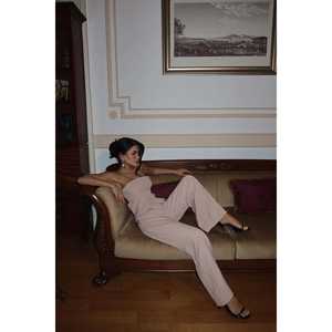 Conjuntos de Traje para Mujer Johanna en Color Crema, Elegantes, de la Colección Johanna - Product Image 3